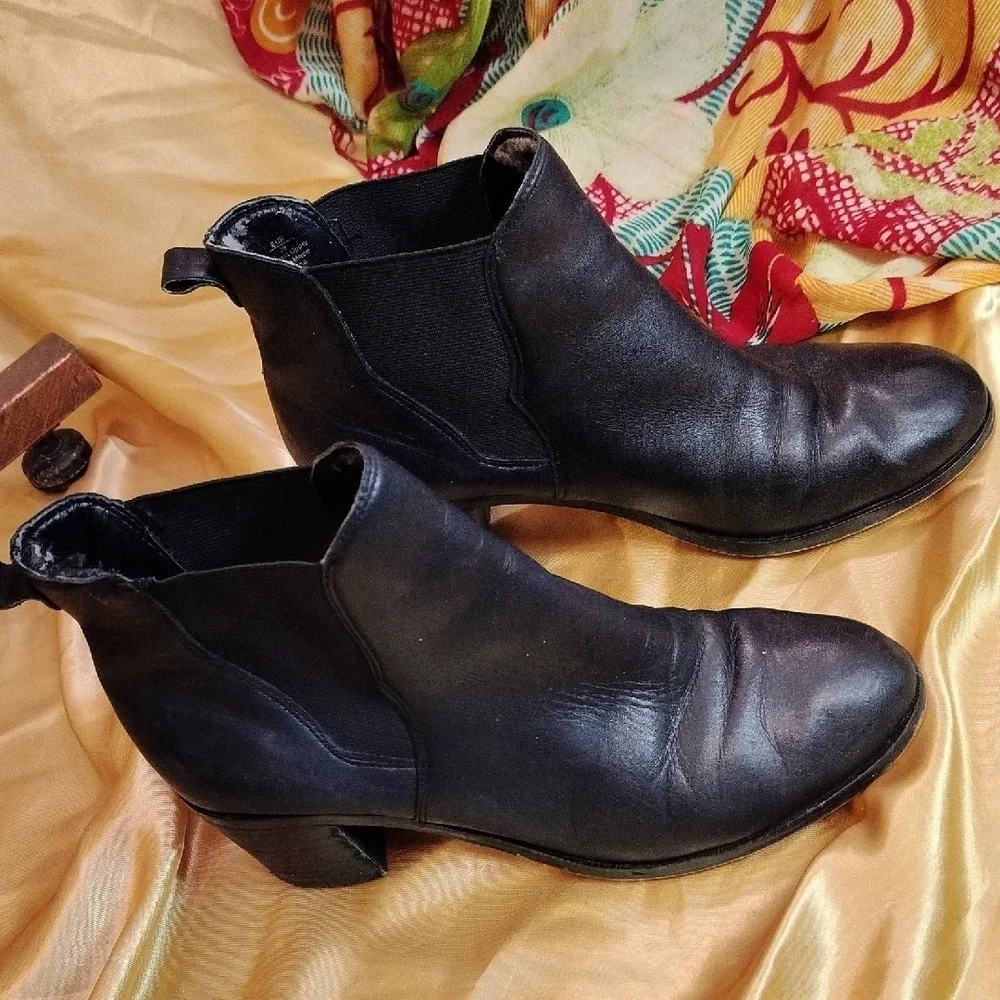 Sam Edelman Black Leather Ankle Boots V Opening